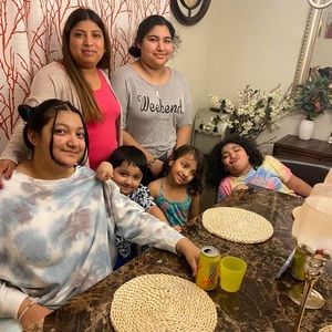 Meet your Posher, Beattriz